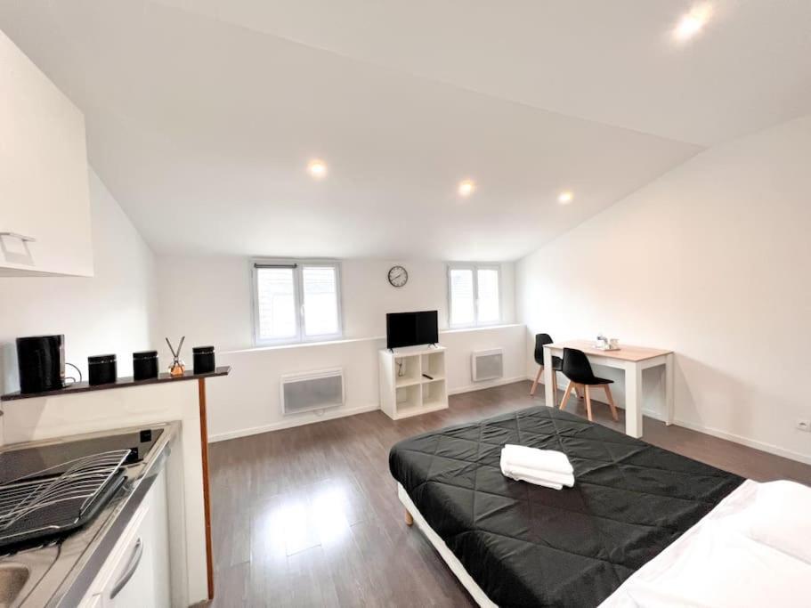 Maciet 5- Centre Meaux-gare-disney Apartment *
